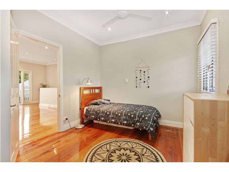 17 Miller Street, Chermside QLD 4032