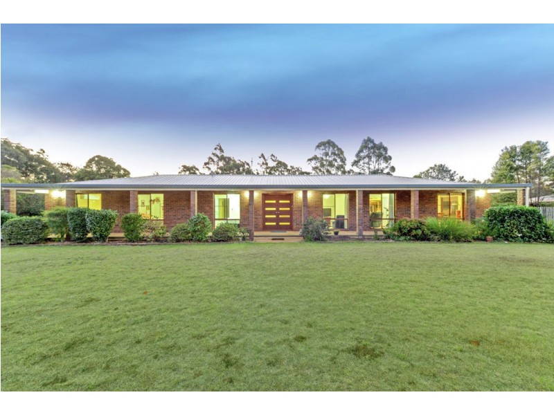 8 Gladswood Drive, Highfields QLD 4352