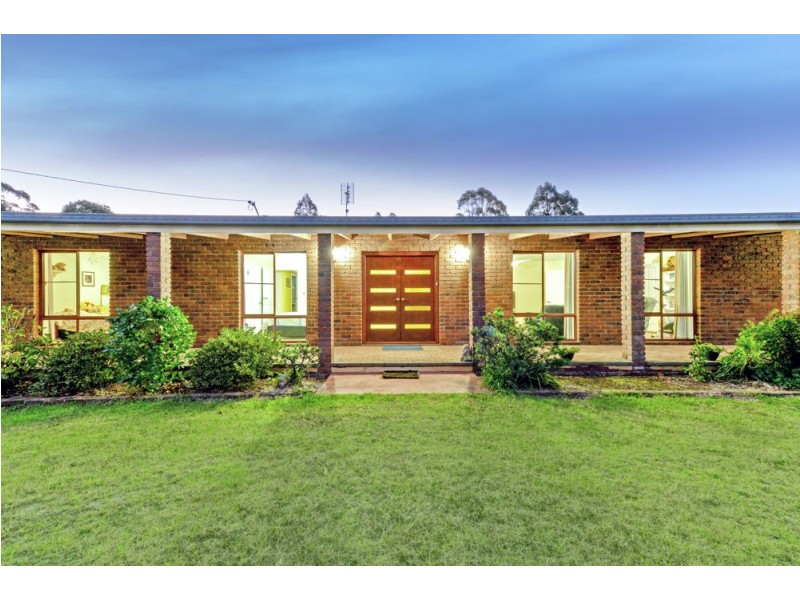 8 Gladswood Drive, Highfields QLD 4352