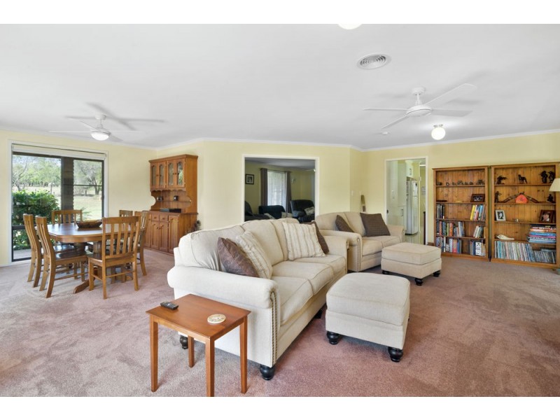 8 Gladswood Drive, Highfields QLD 4352