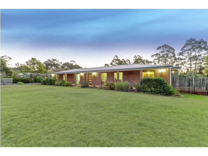 8 Gladswood Drive, Highfields QLD 4352