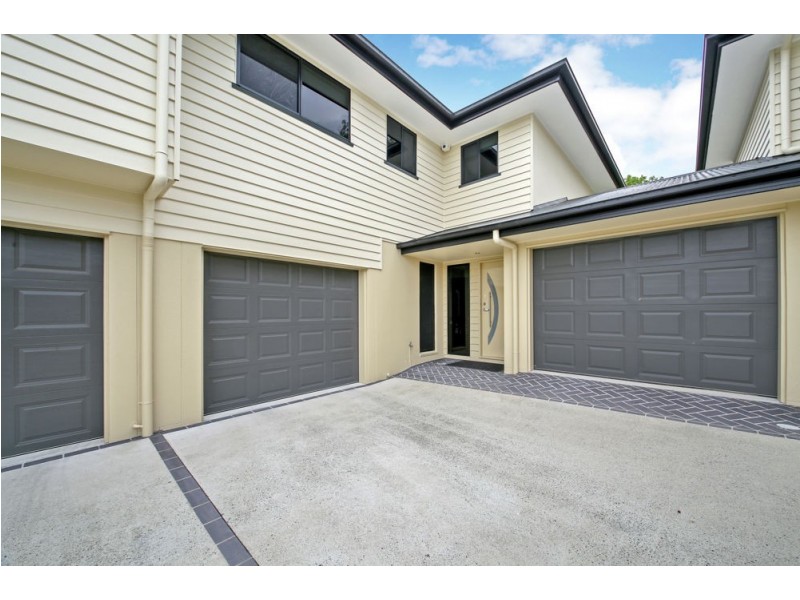 2/9 Curwen Terrace, Chermside QLD 4032