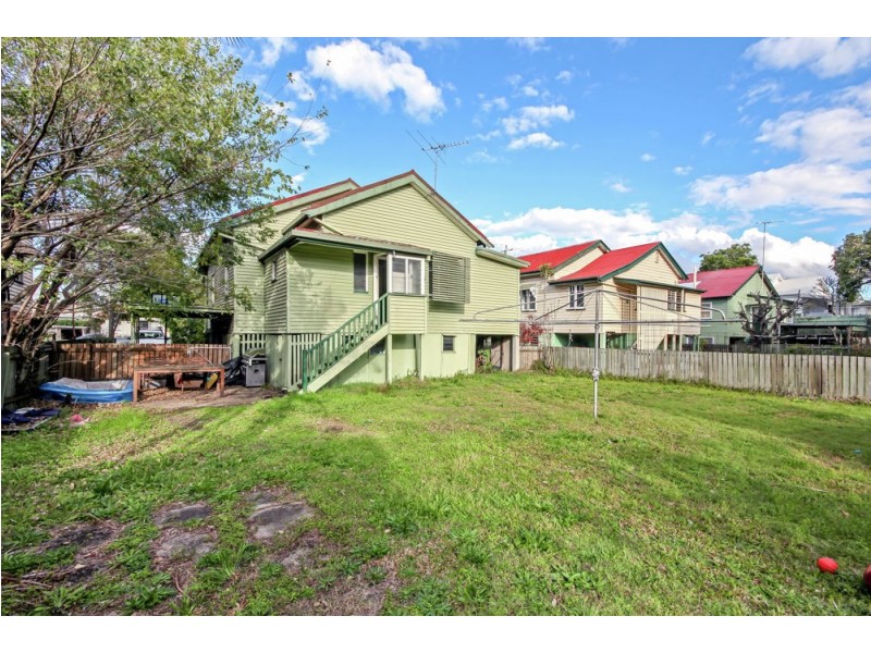 76 Nudgee Road, Hamilton QLD 4007