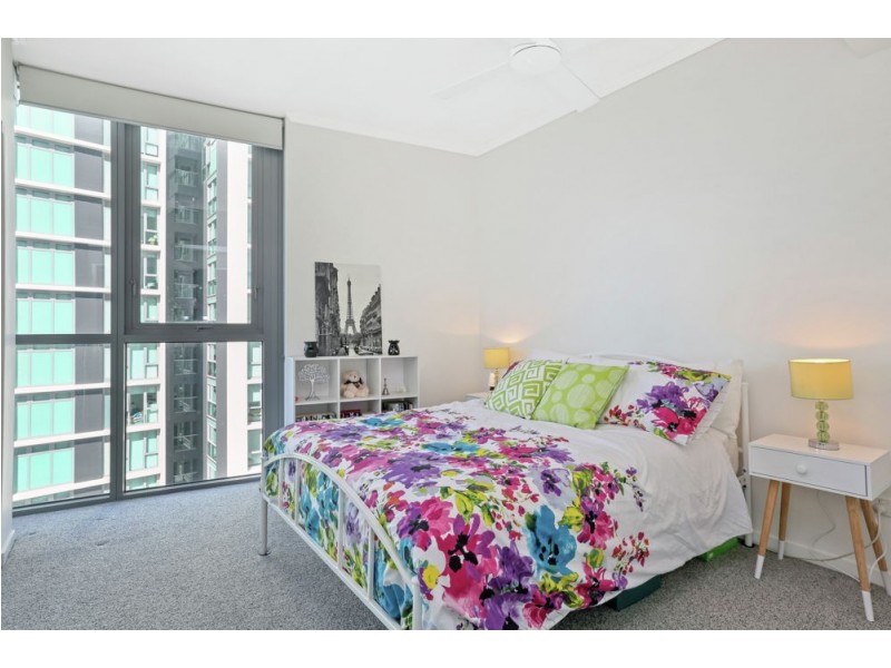 30506/2 Harbour Road, Hamilton QLD 4007