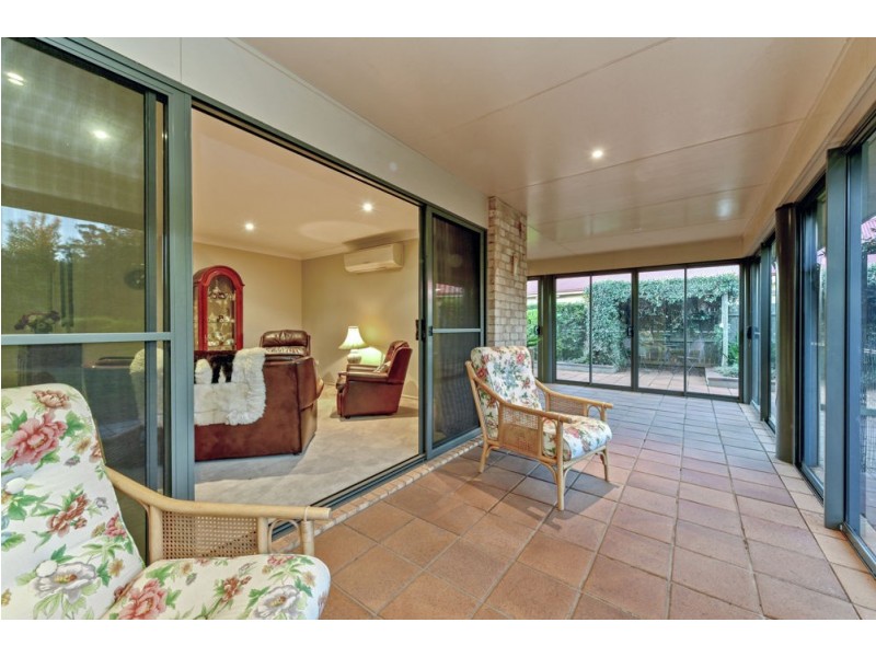 27 Nioka Drive, Highfields QLD 4352