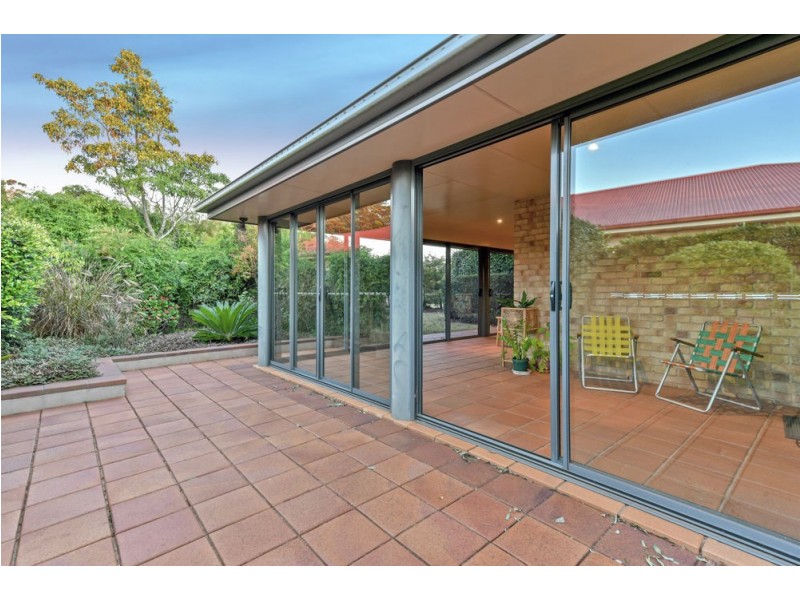 27 Nioka Drive, Highfields QLD 4352