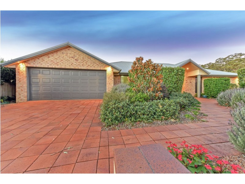 27 Nioka Drive, Highfields QLD 4352