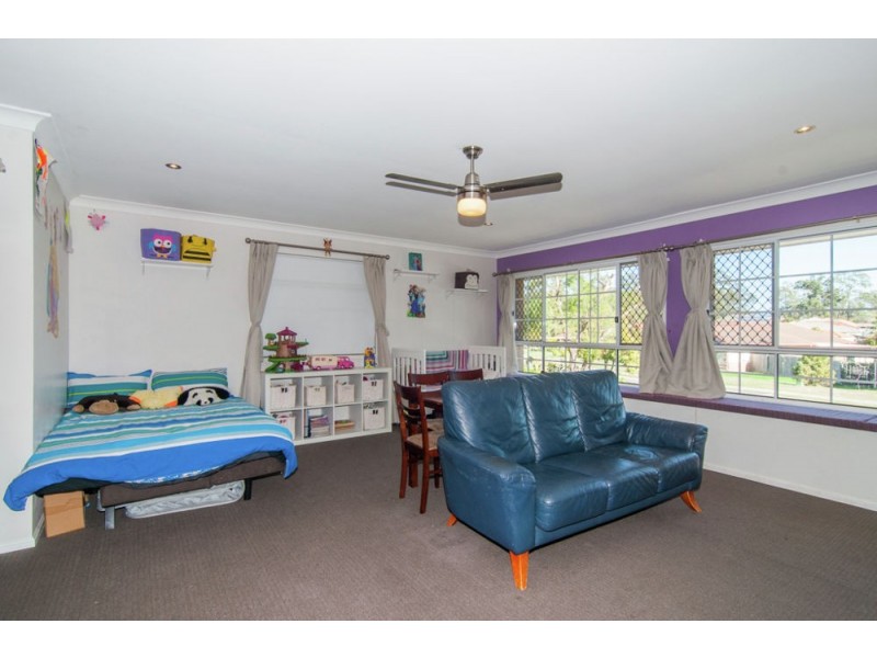 34 Kurrajong Drive, Warner QLD 4500