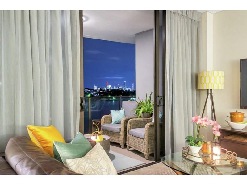 20404/37D Harbour Road, Hamilton QLD 4007