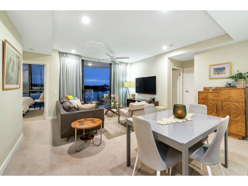 20404/37D Harbour Road, Hamilton QLD 4007