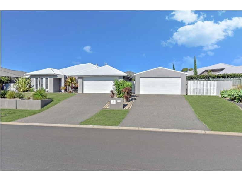 5 Wagtail Drive, Highfields QLD 4352