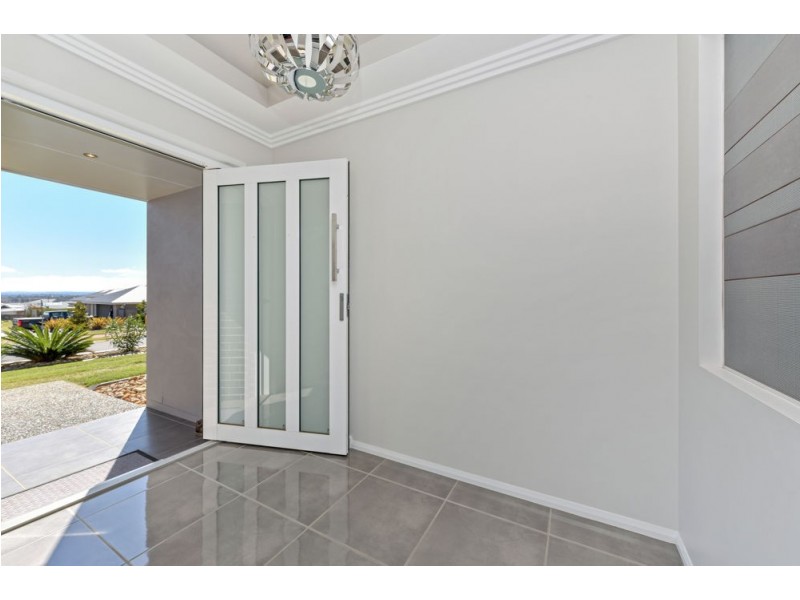 5 Wagtail Drive, Highfields QLD 4352