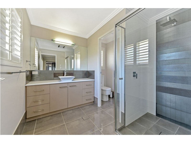5 Wagtail Drive, Highfields QLD 4352
