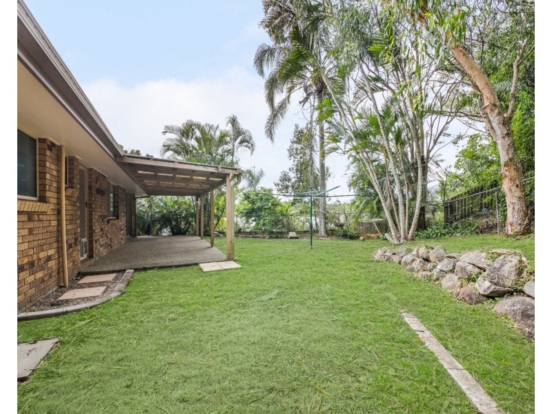 28 Tetragona Drive, Arana Hills QLD 4054