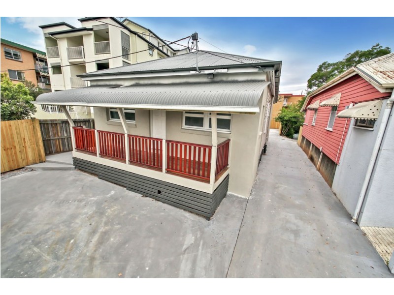 411 Sandgate Road, Albion QLD 4010