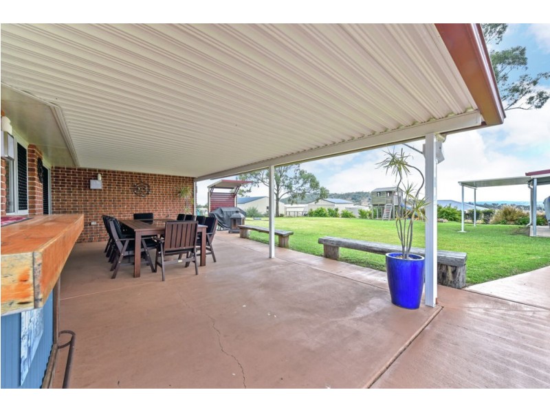 75 Highland Park Road, Meringandan West QLD 4352