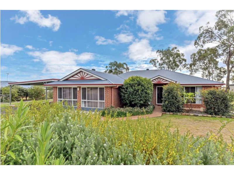 75 Highland Park Road, Meringandan West QLD 4352