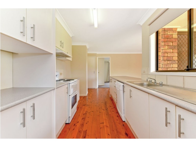 11 Black Court, Wilsonton QLD 4350