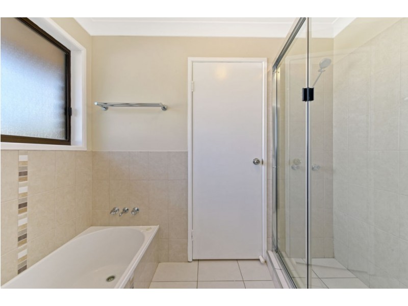 11 Black Court, Wilsonton QLD 4350