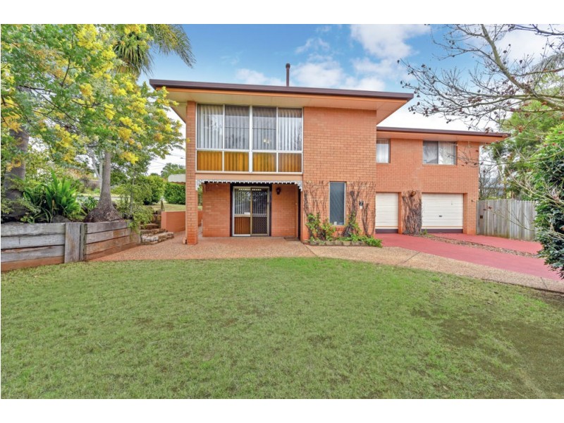 7 Skehan Street, Centenary Heights QLD 4350
