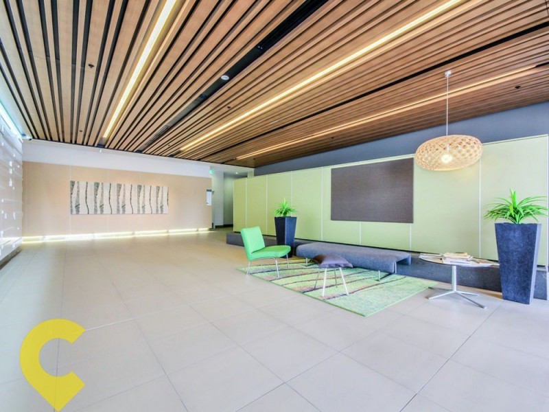 4114/37c Harbour road, Hamilton QLD 4007