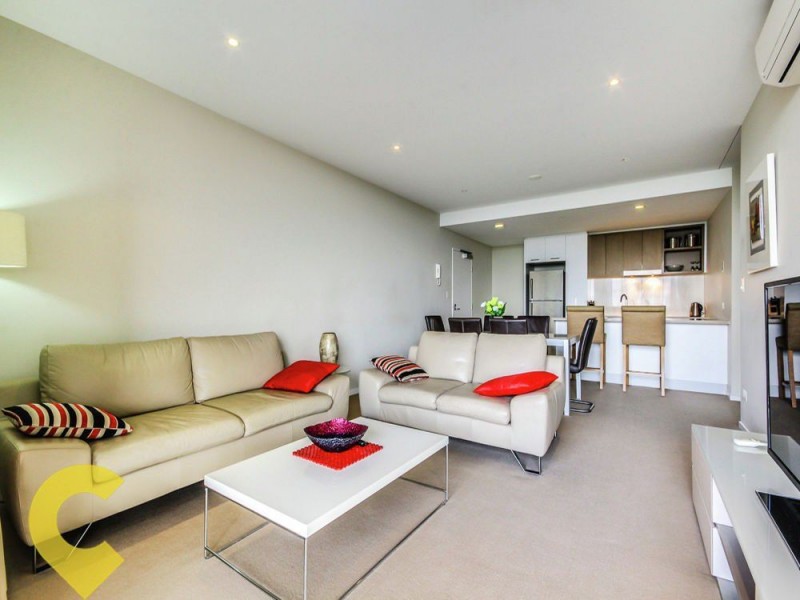 4114/37c Harbour road, Hamilton QLD 4007