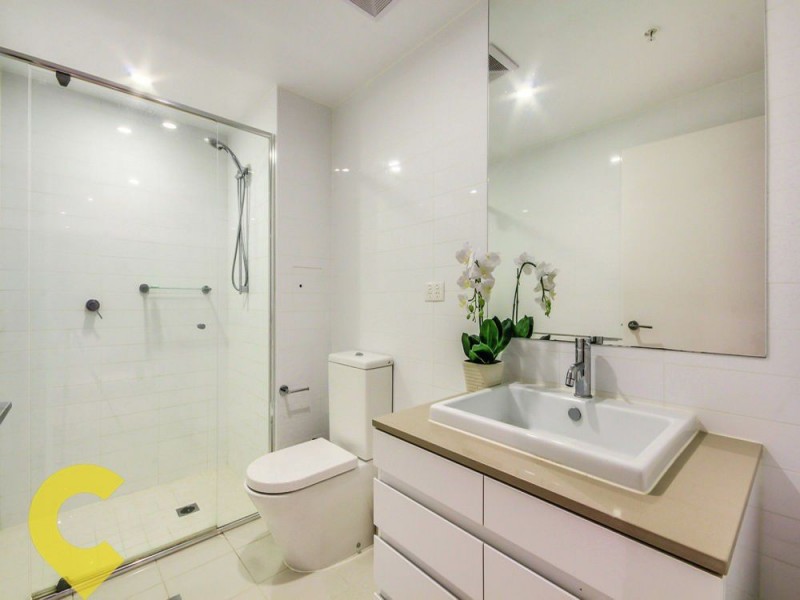 4114/37c Harbour road, Hamilton QLD 4007