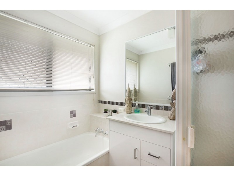 10 Raferty Street, Centenary Heights QLD 4350