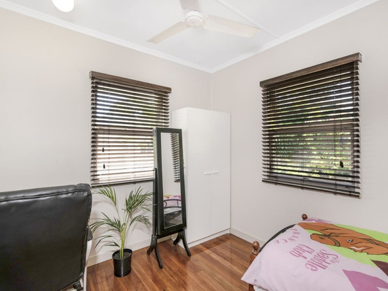 126 Bapaume Road, Holland Park West QLD 4121