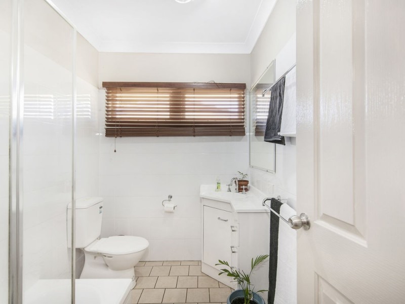 126 Bapaume Road, Holland Park West QLD 4121