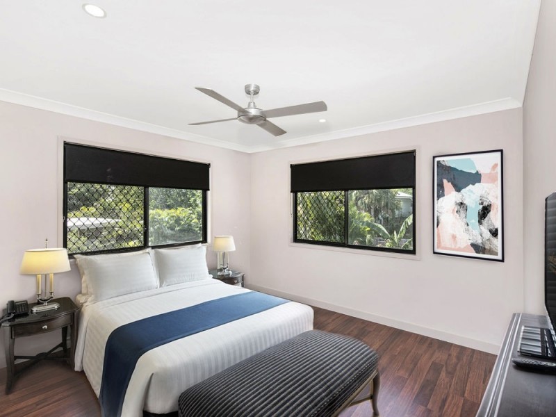 126 Bapaume Road, Holland Park West QLD 4121