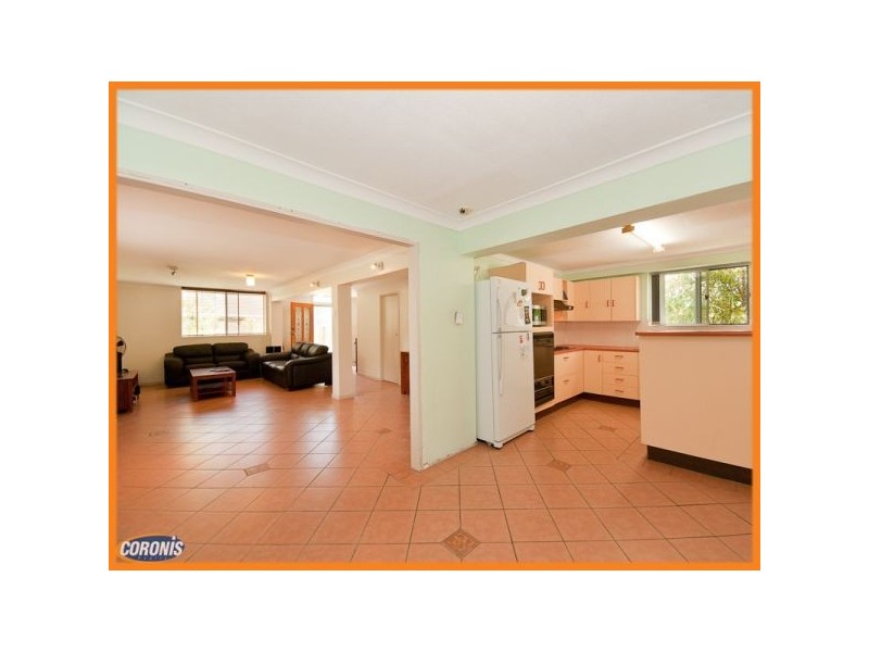 Arana Hills QLD 4054