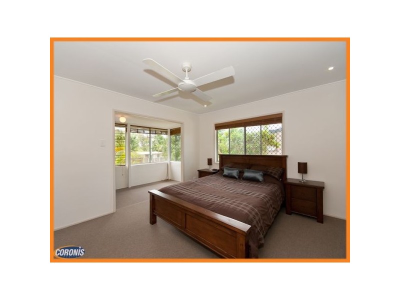 Arana Hills QLD 4054