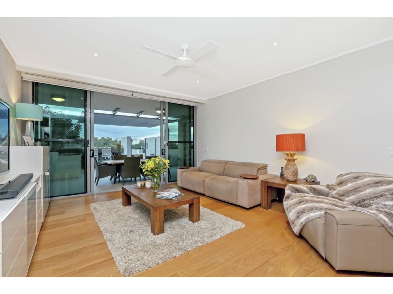 1102/118 Parkside Circuit, Hamilton QLD 4007