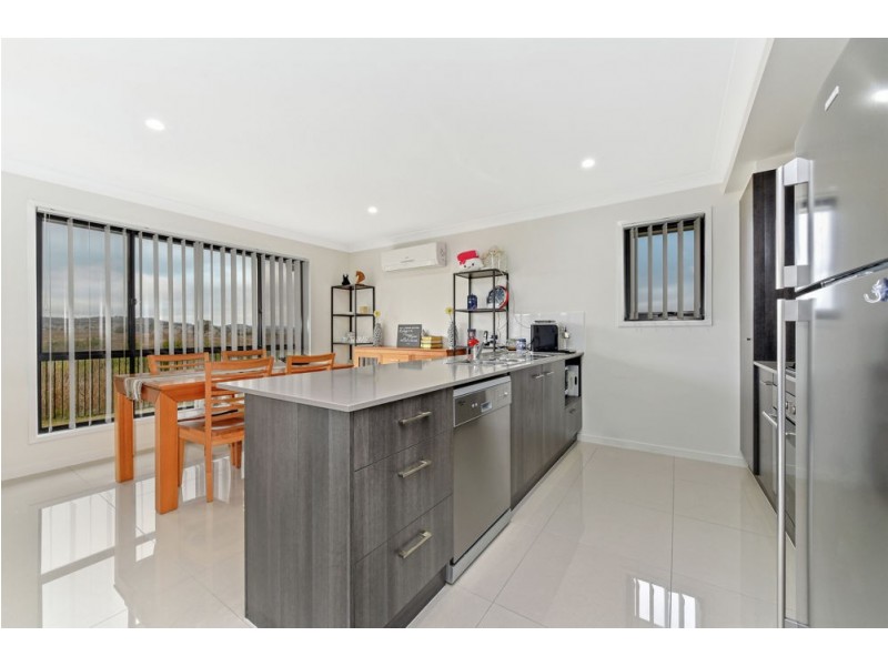 2 Kensei Street, Wyreema QLD 4352