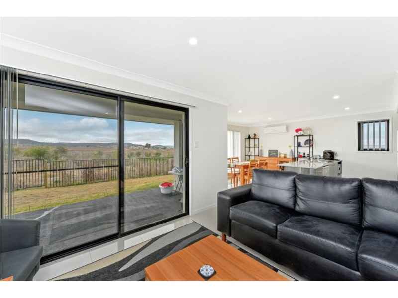 2 Kensei Street, Wyreema QLD 4352