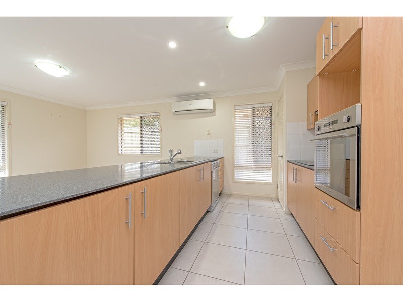 35 Sunset Drive, Glenvale QLD 4350