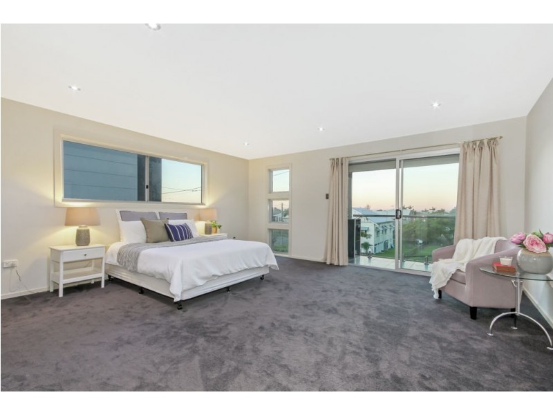 26 School Street, Hendra QLD 4011