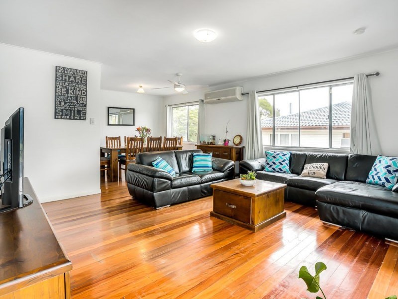 10 Kendrey Street, Stafford Heights QLD 4053