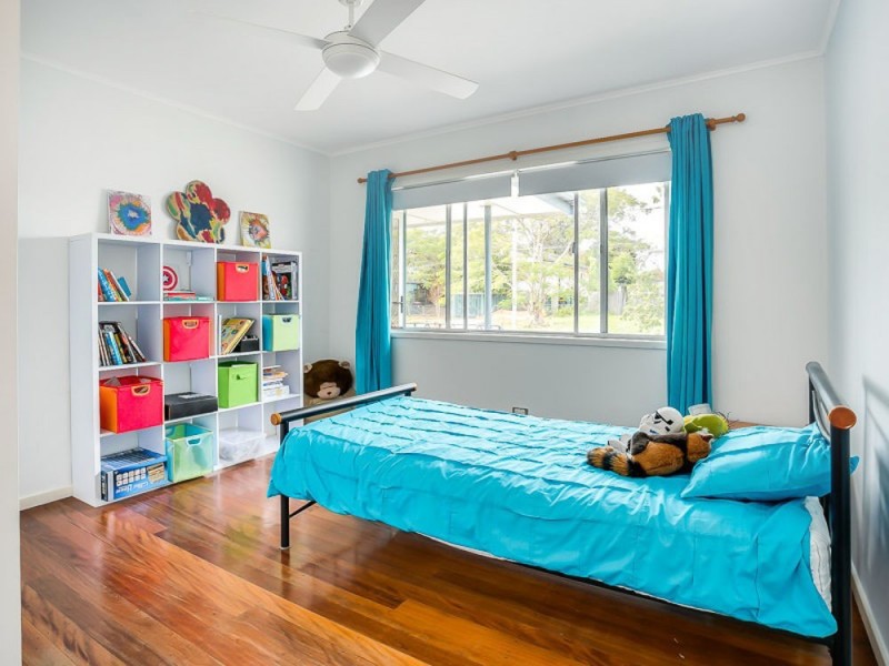 10 Kendrey Street, Stafford Heights QLD 4053