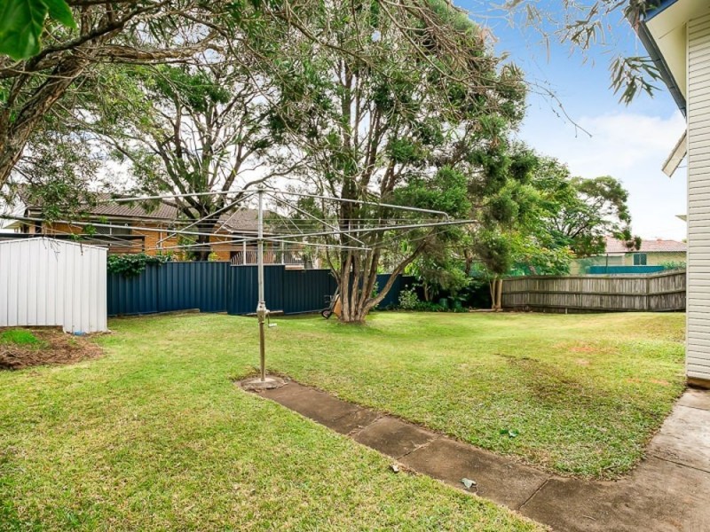 10 Kendrey Street, Stafford Heights QLD 4053