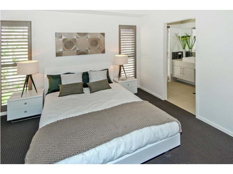 2 Moloney Place, North Lakes QLD 4509