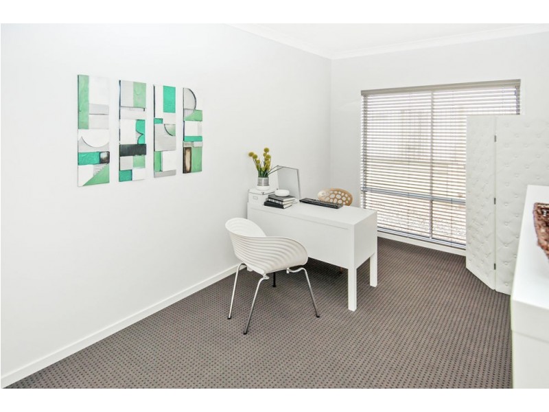 2 Moloney Place, North Lakes QLD 4509