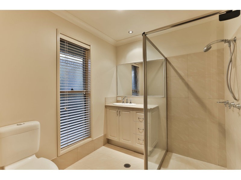 29 Hinchcliffe Drive, Kearneys Spring QLD 4350