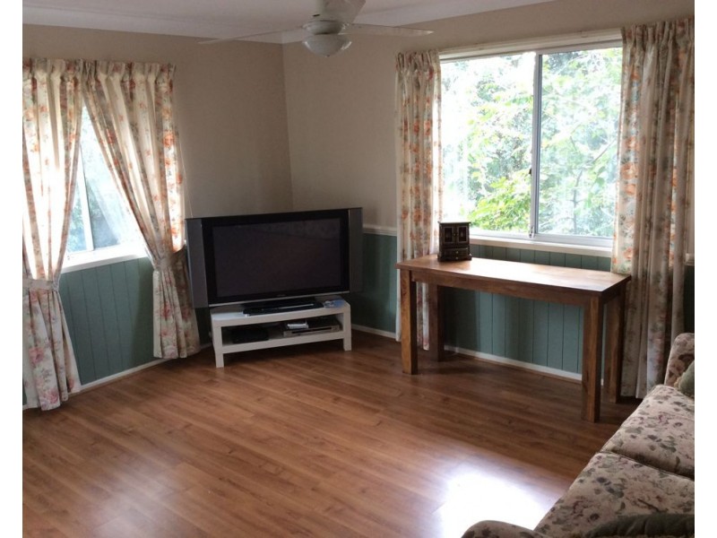 72 Tuggan Street, Mitchelton QLD 4053