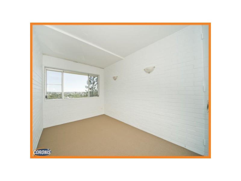 5/47 Bramston Tce, Herston QLD 4006