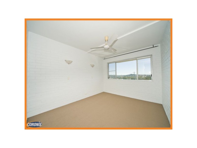 5/47 Bramston Tce, Herston QLD 4006