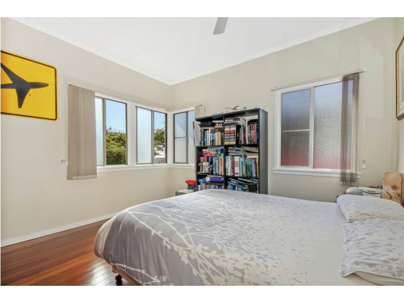 27 Minore Street, Chermside QLD 4032