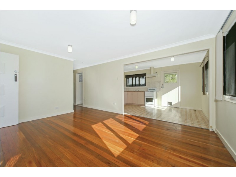 30 Falkirk Street, Stafford Heights QLD 4053