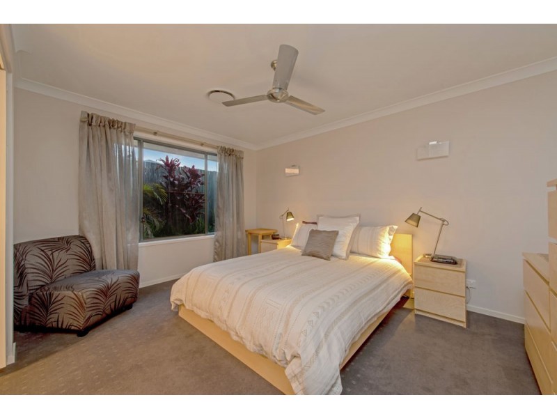 14 Plover Court, Highfields QLD 4352
